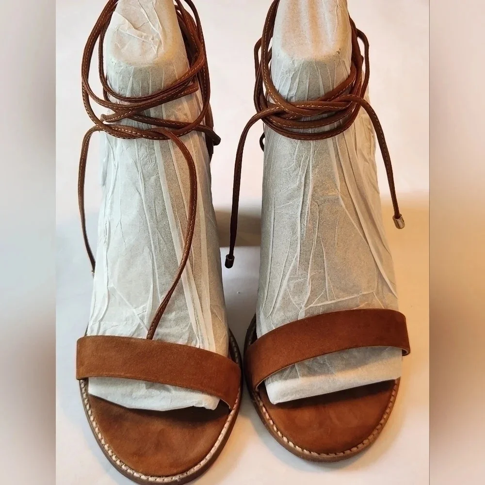 SCHUTZ beautiful pair