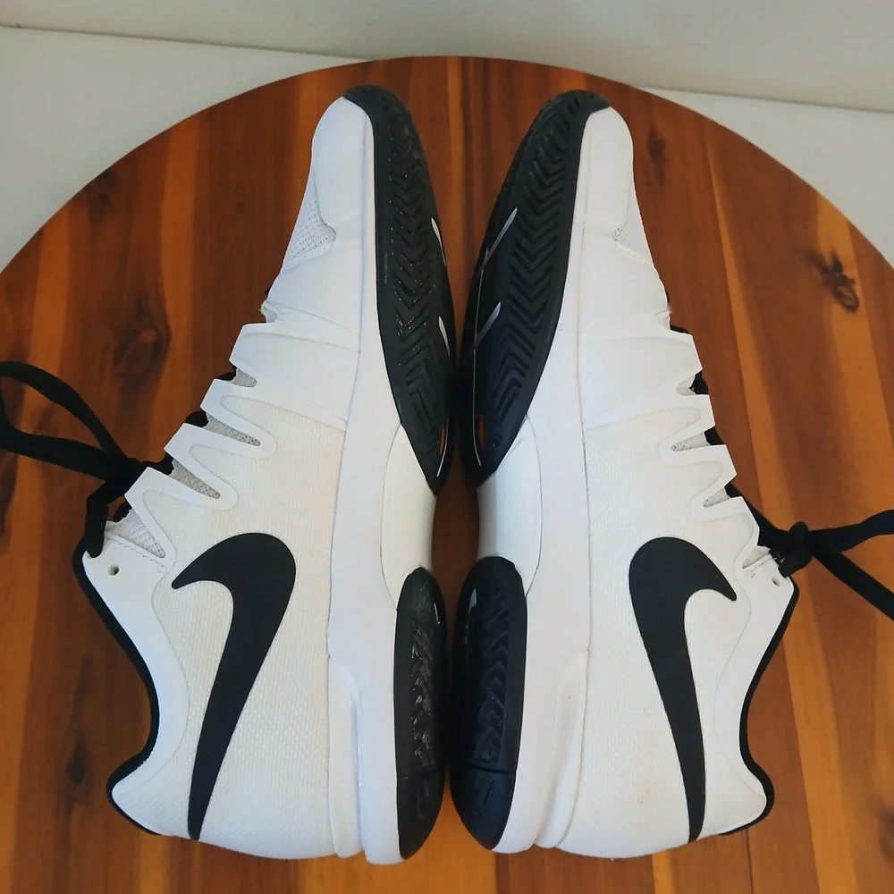 Nike Zoom Vapor Tour Roger‎ Federer Mens 7 White Tennis Shoes 631458-101