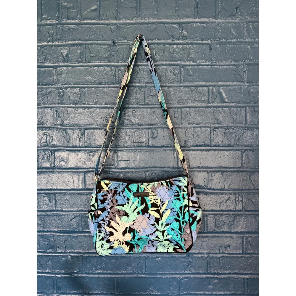Vera‎ Bradley Quilted Cotton Crossbody Bag Blue Green Floral Leaf Print Zip Top