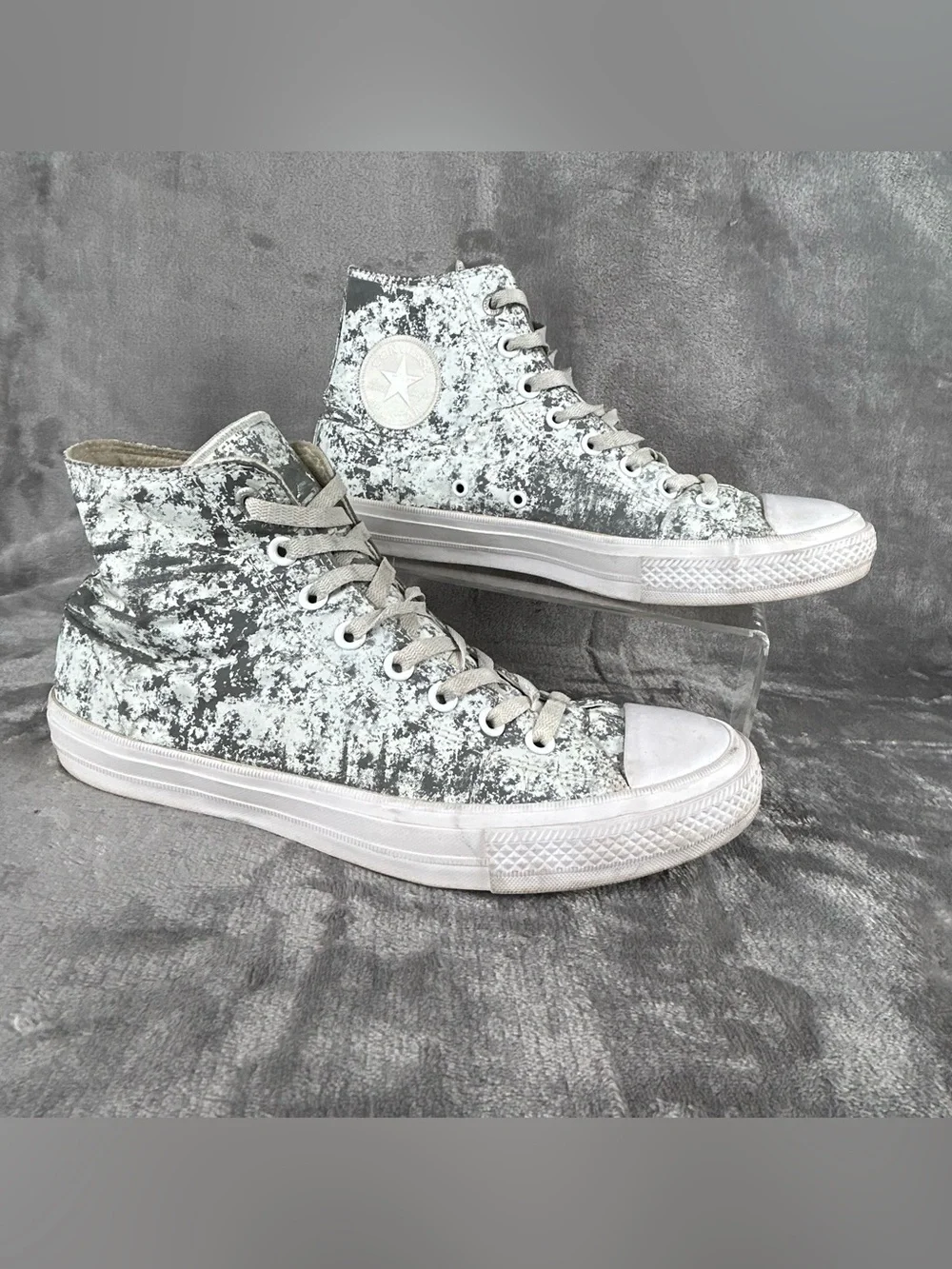 Converse high top