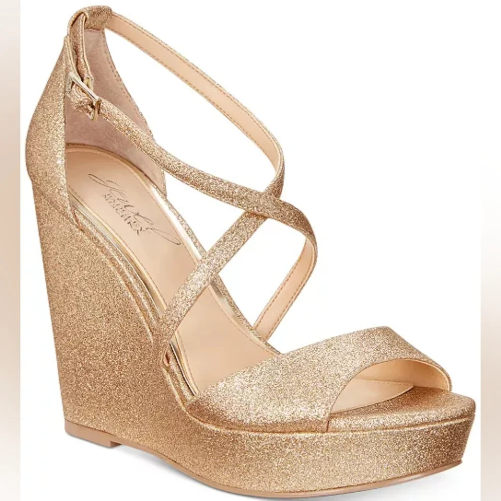 Badgley Mischka offering up