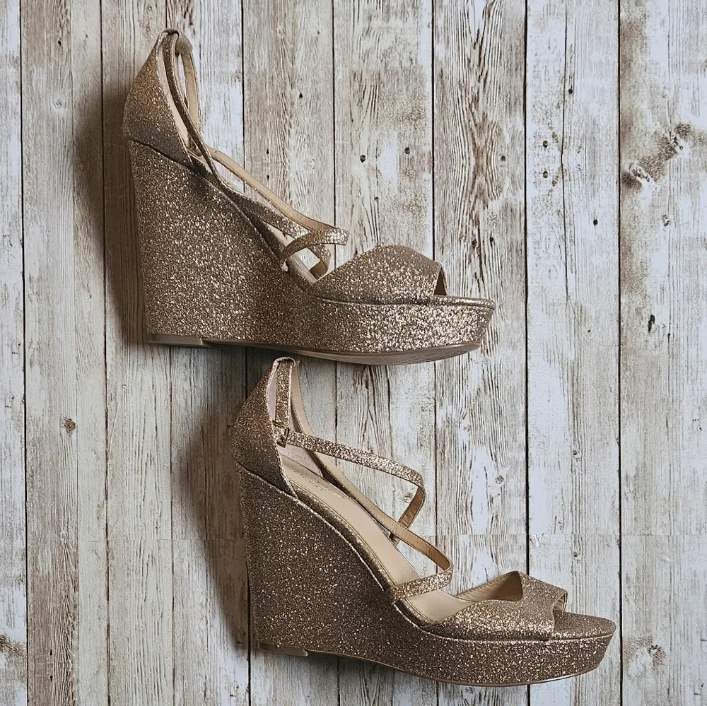 Badgley Mischka offering up