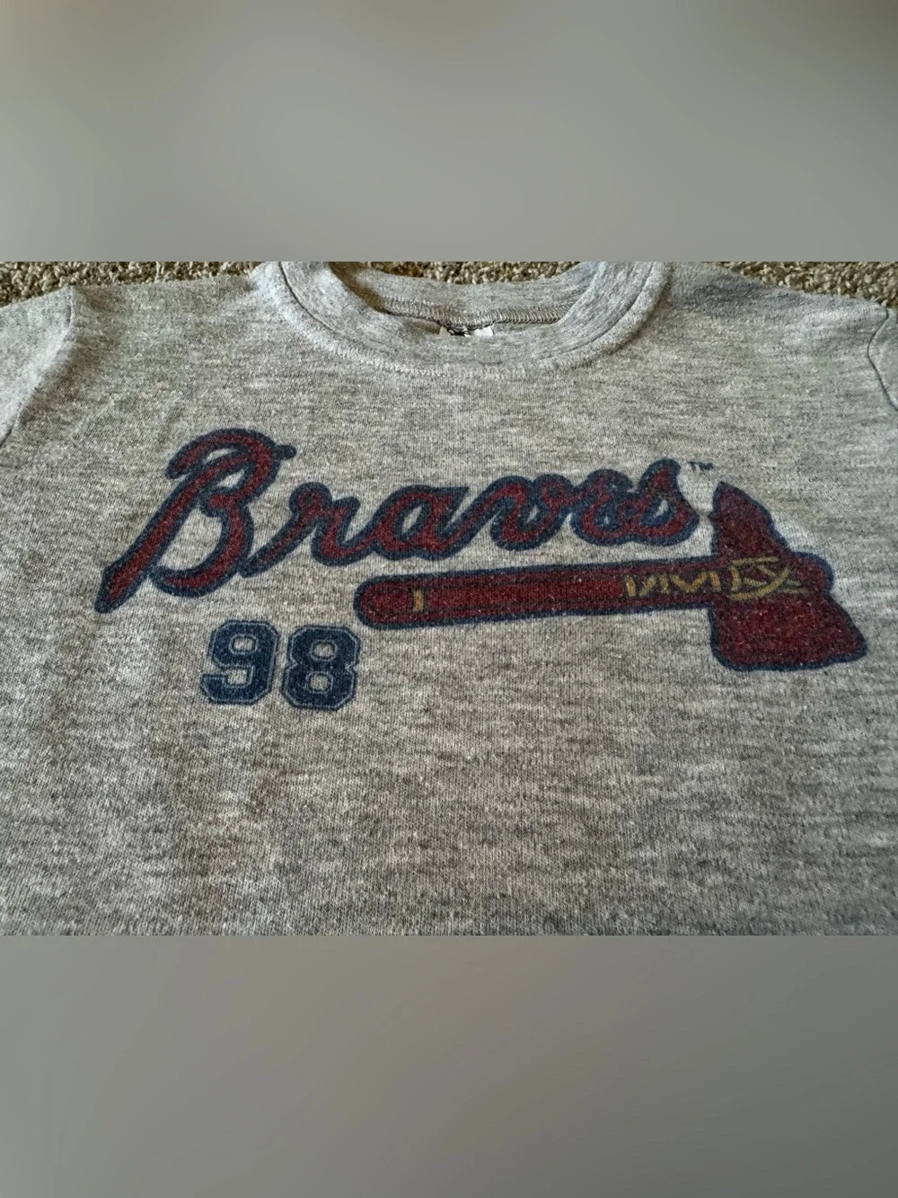 Laughing Giraffe atlanta braves