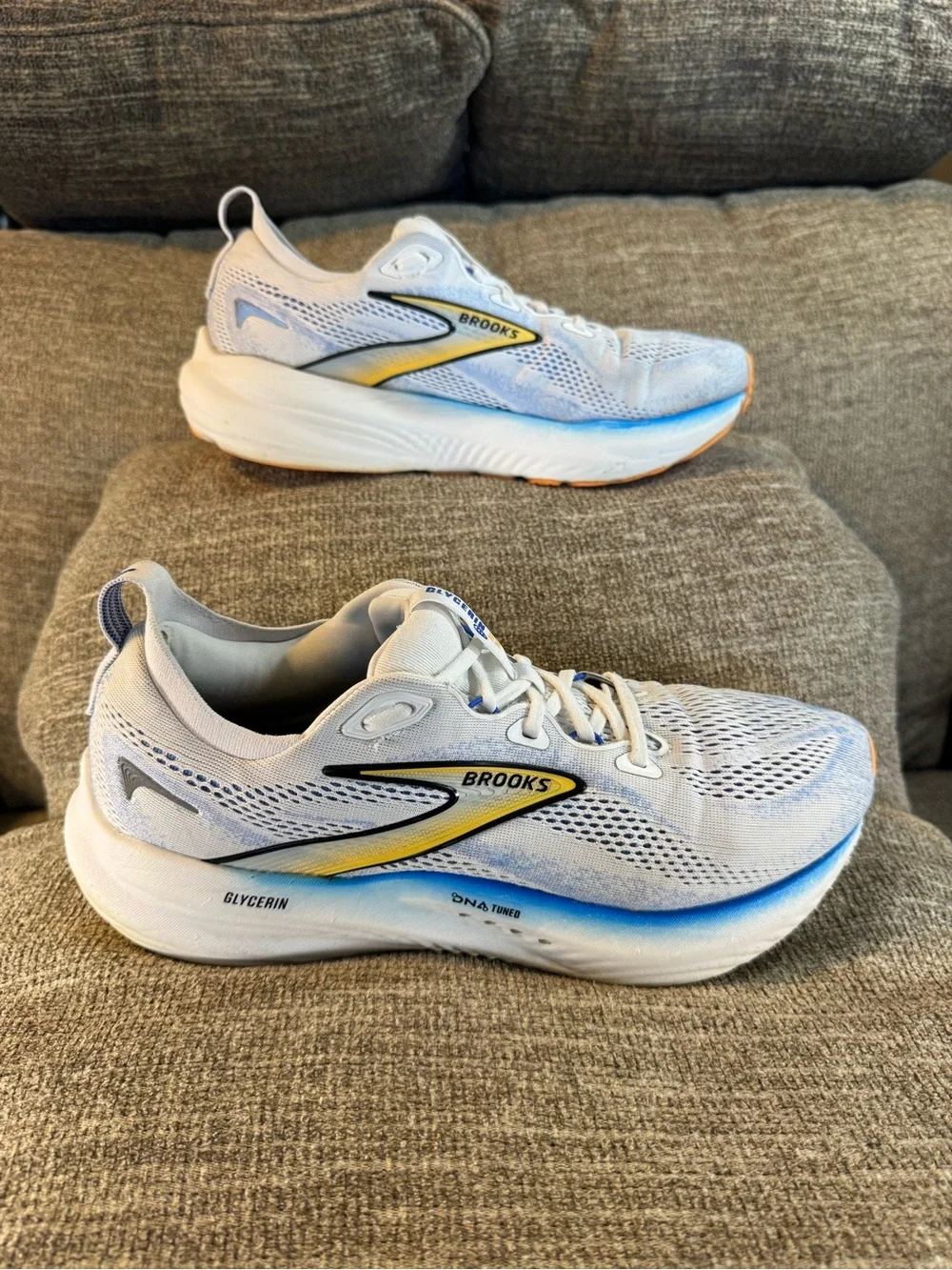 Brooks Glycerin 22 Men’s White Cobalt Orange Running Shoes 110445 D136 Size 11