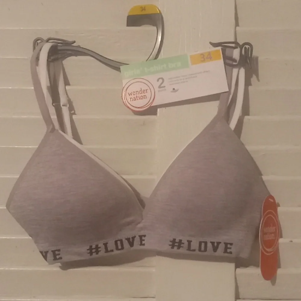 NWT☆ Girls Tshirt Bra