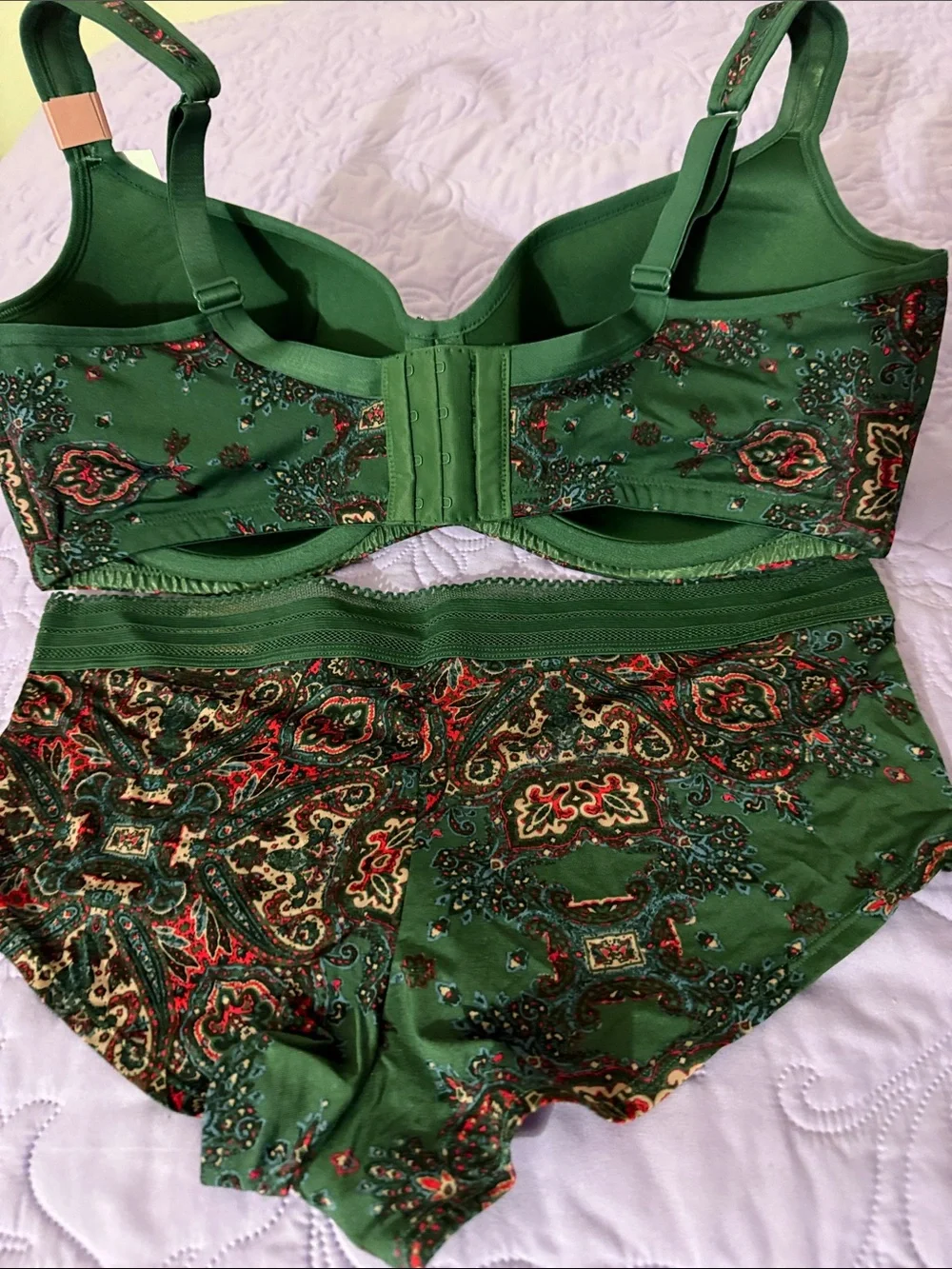 Cacique two piece