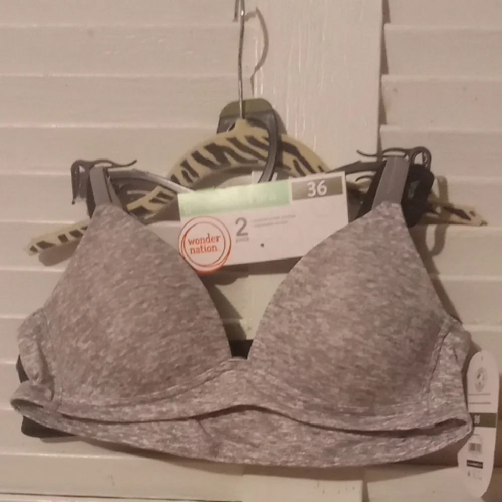 NWT☆ Girls TShirt Bras