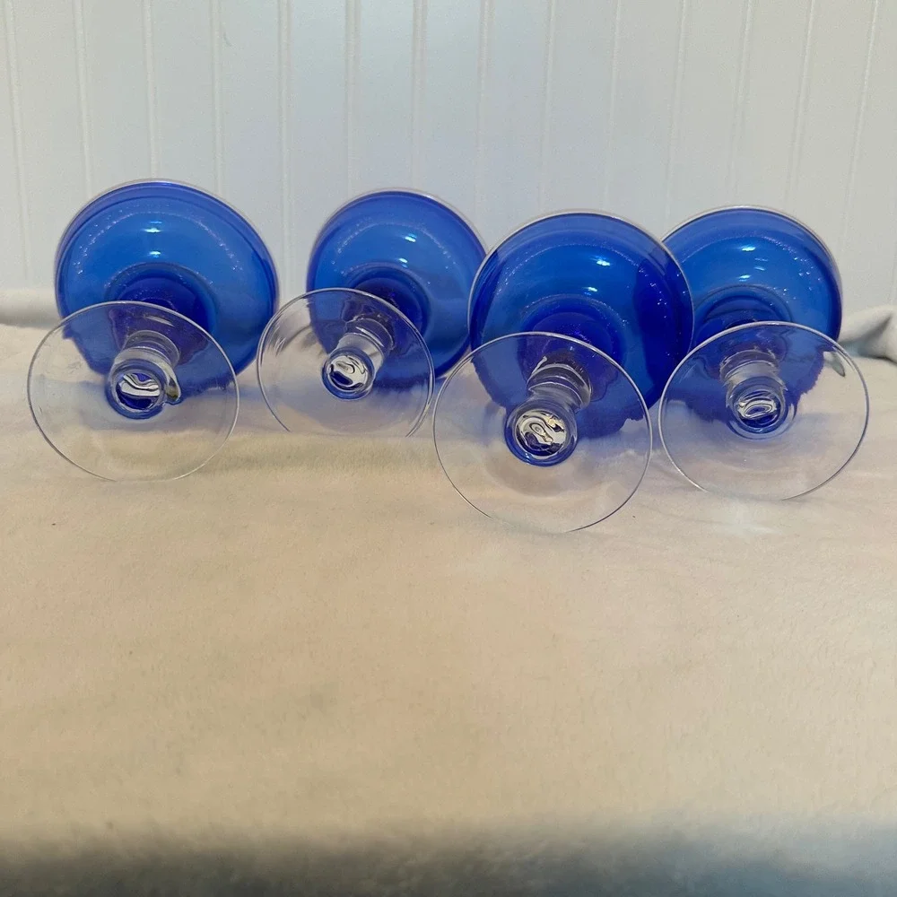 Unbranded any table