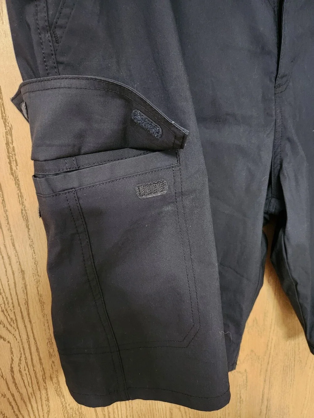 Wrangler Men's Cole Gray Cargo Shortsngler