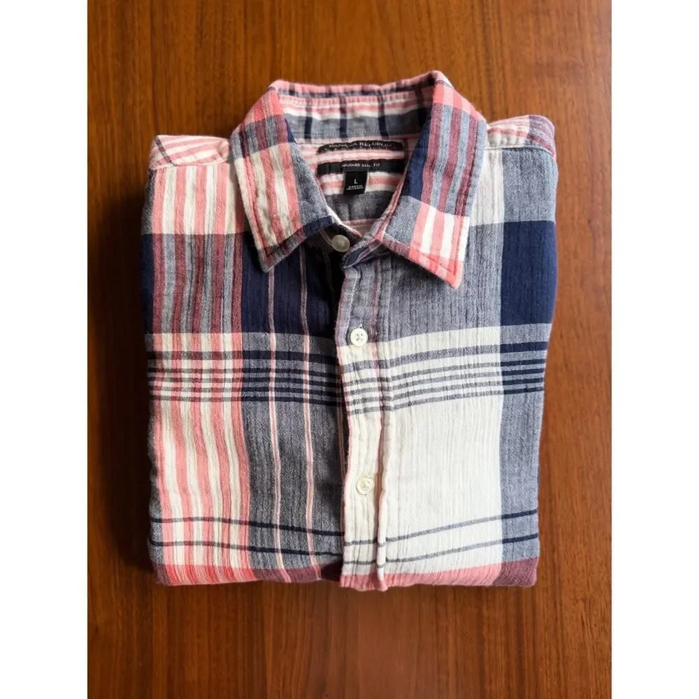 Banana Republic chest 21
