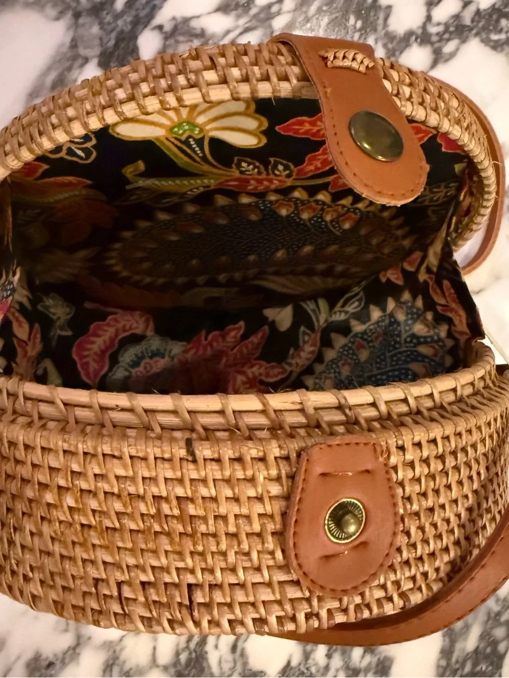 NWT Collection Eighteen Round Rattan Crossbody Bag Boho Wicker Canteen Purse