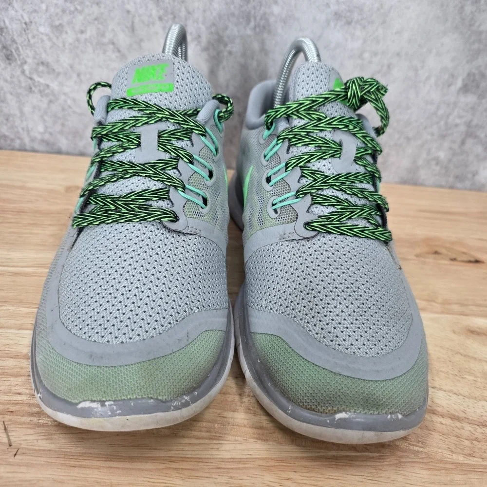 Nike Free 5.0 Womens 7.5 Wolf Grey Volt Green Running Shoes Sneakers 724383-013