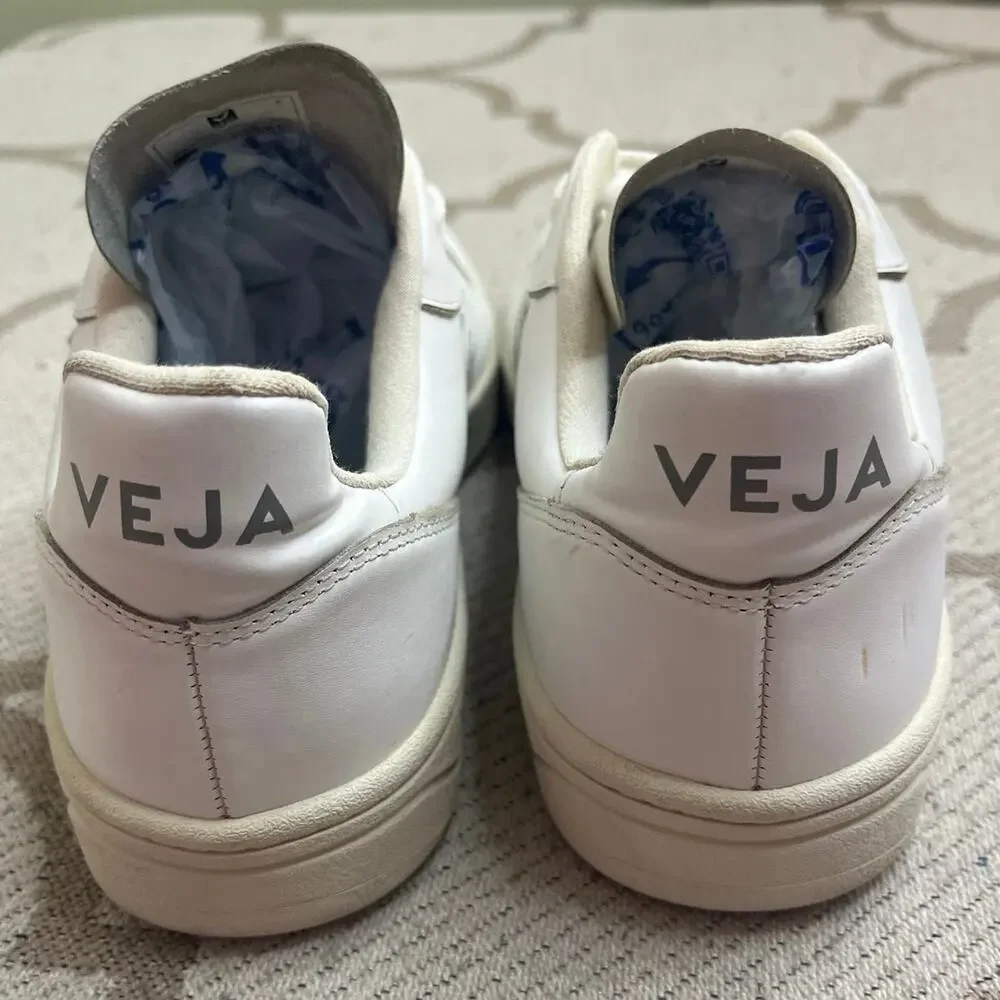 Veja white lace toes