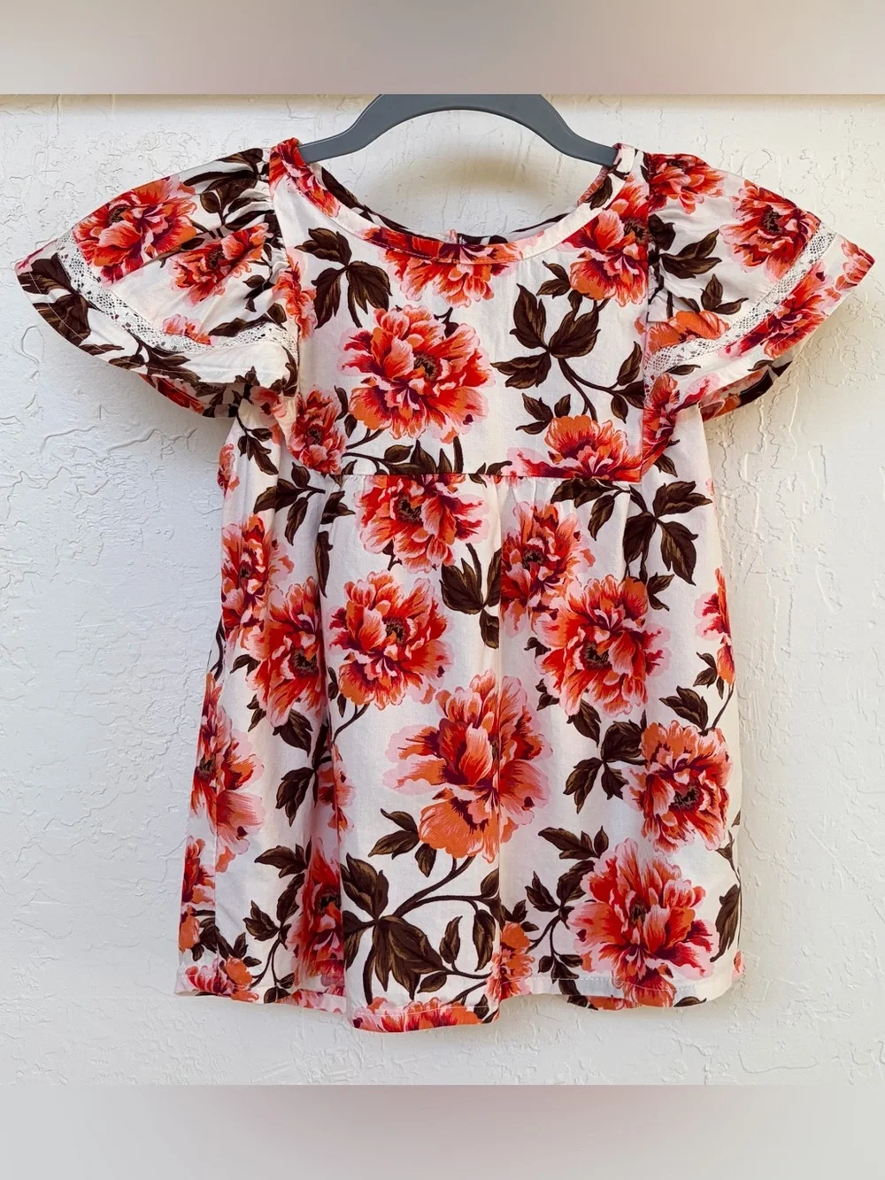 Old Navy Floral Flutter Sleeve Top