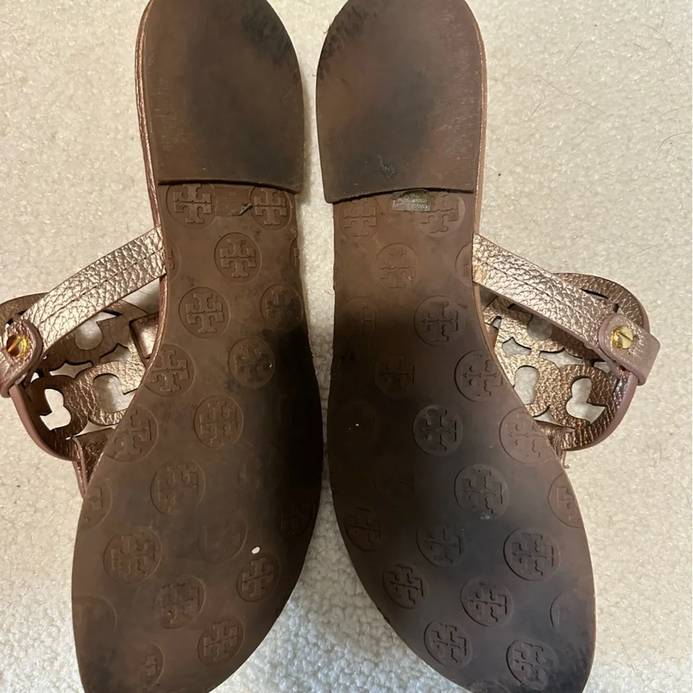 Tory Burch iconic tory