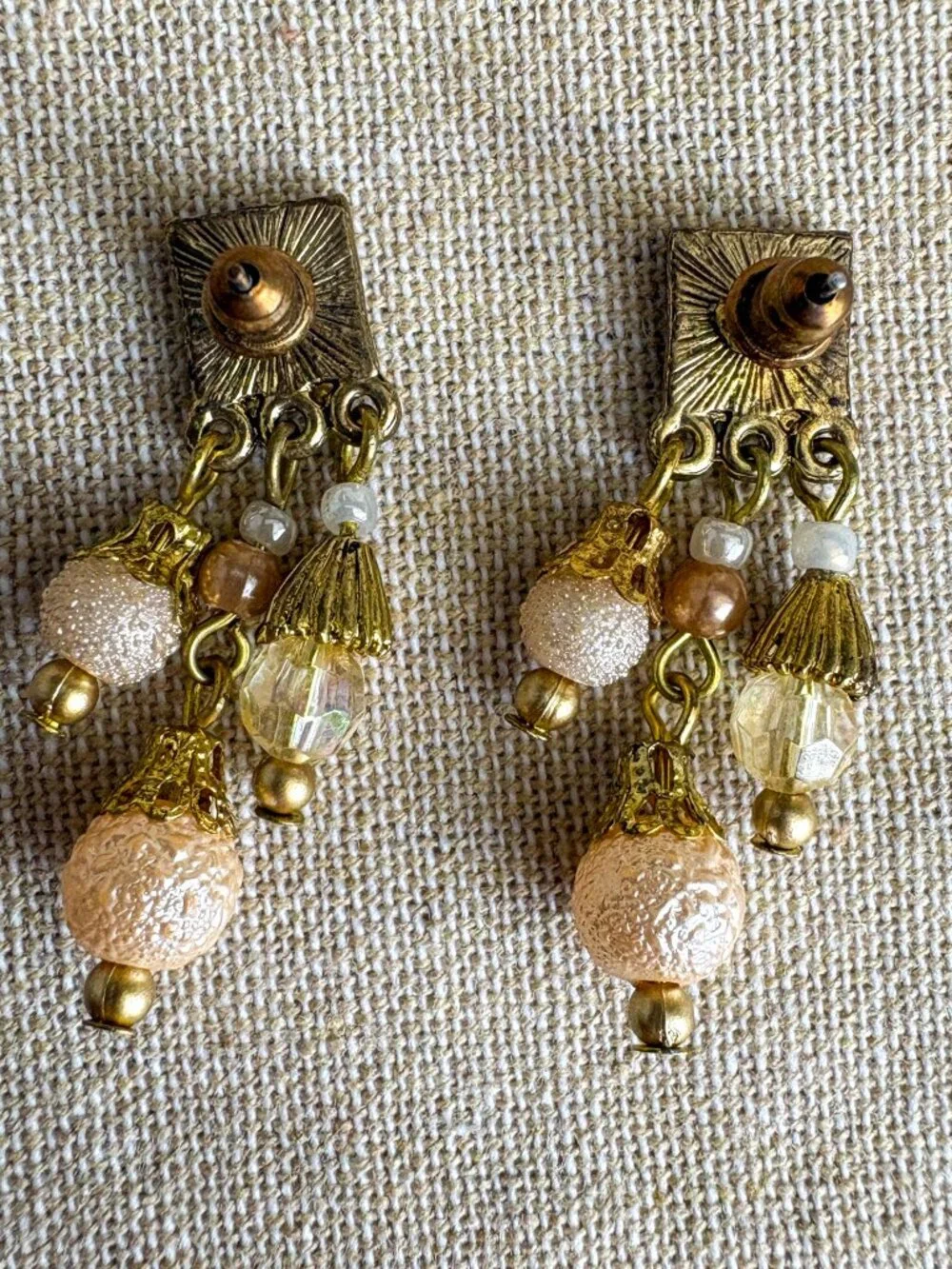 N/A ornate goldtone