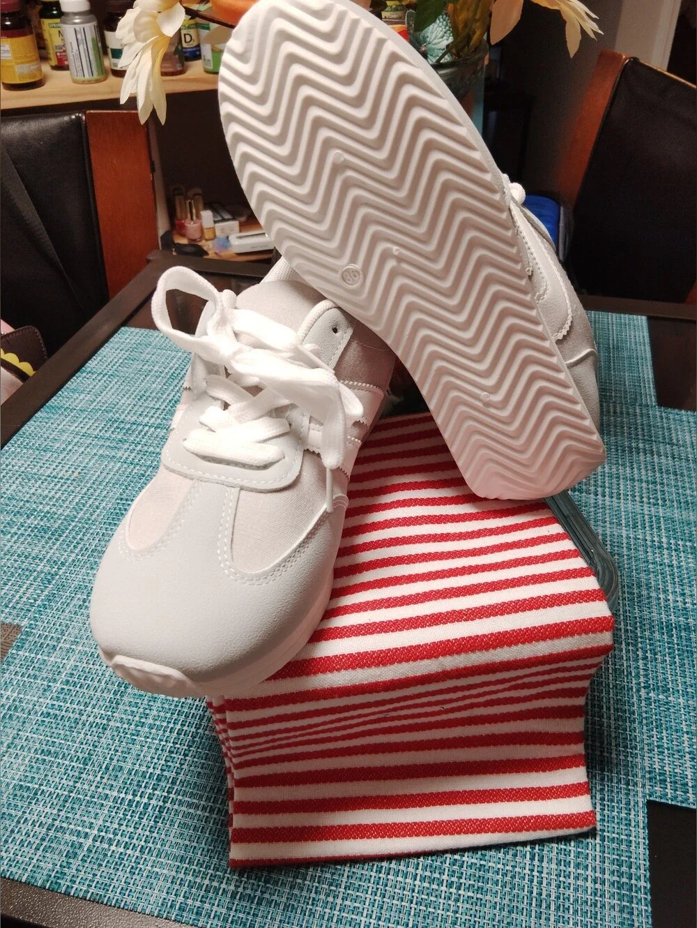 N/A cushioned collar sole