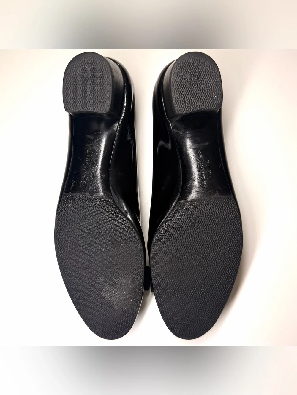 Salvatore Ferragamo offers pumps patent
