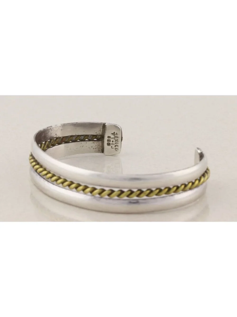 Unbranded sterling silver 