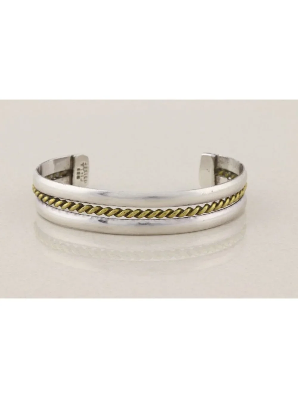Unbranded sterling silver 