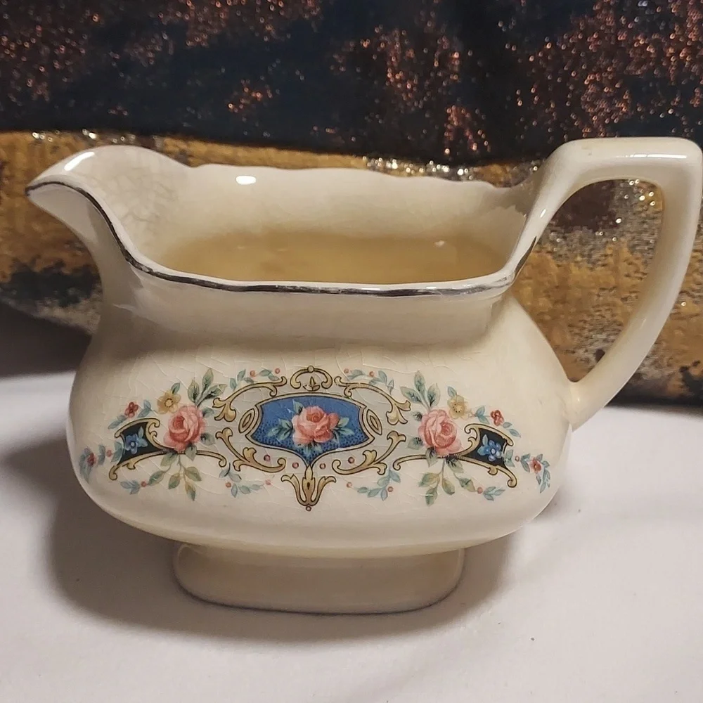 LIDO WS George Canarytone creamer from the 1940s