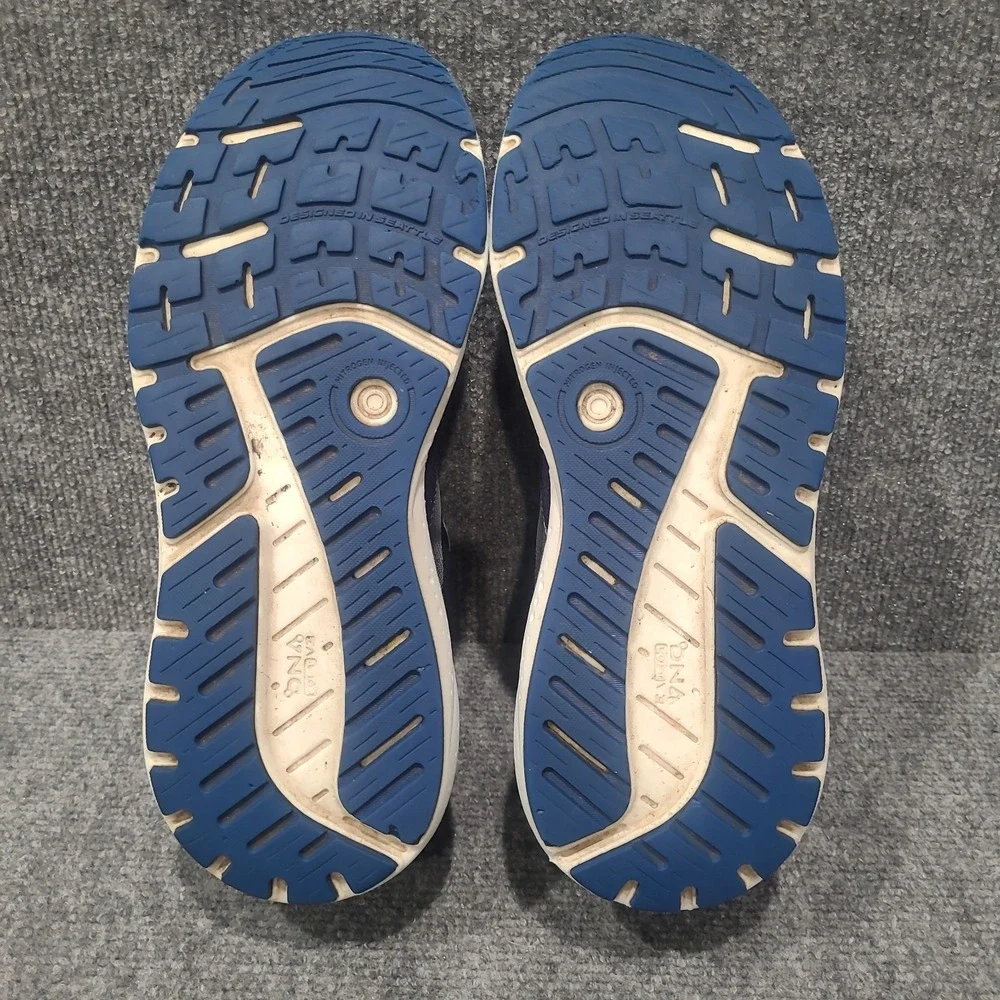 Brooks mens beast