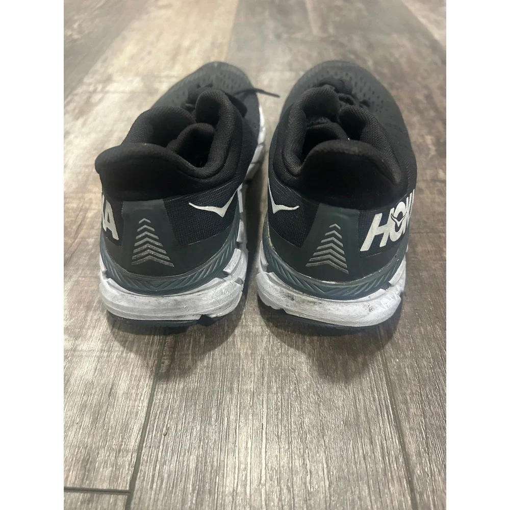 Hoka One One hoka one
