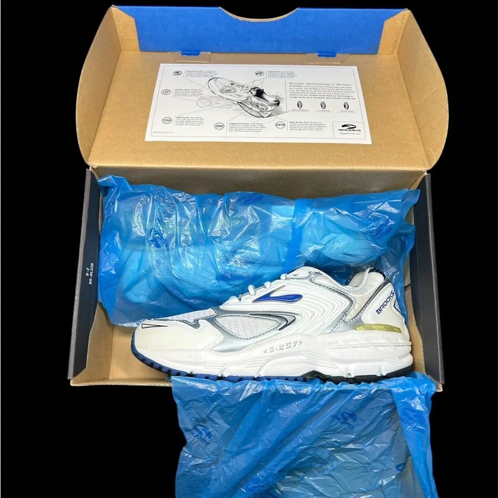 Brooks size wide