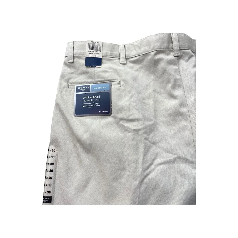 Dockers Mens Classic Fit Pleated Khaki Pants W44 L30 Cotton‎