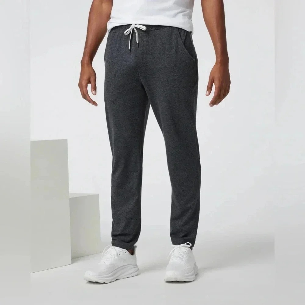 Vuori straight these ll