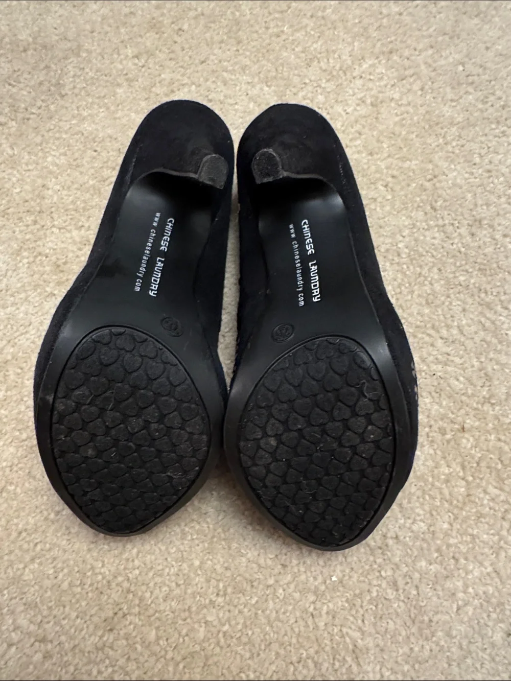 Chinese Laundry black over