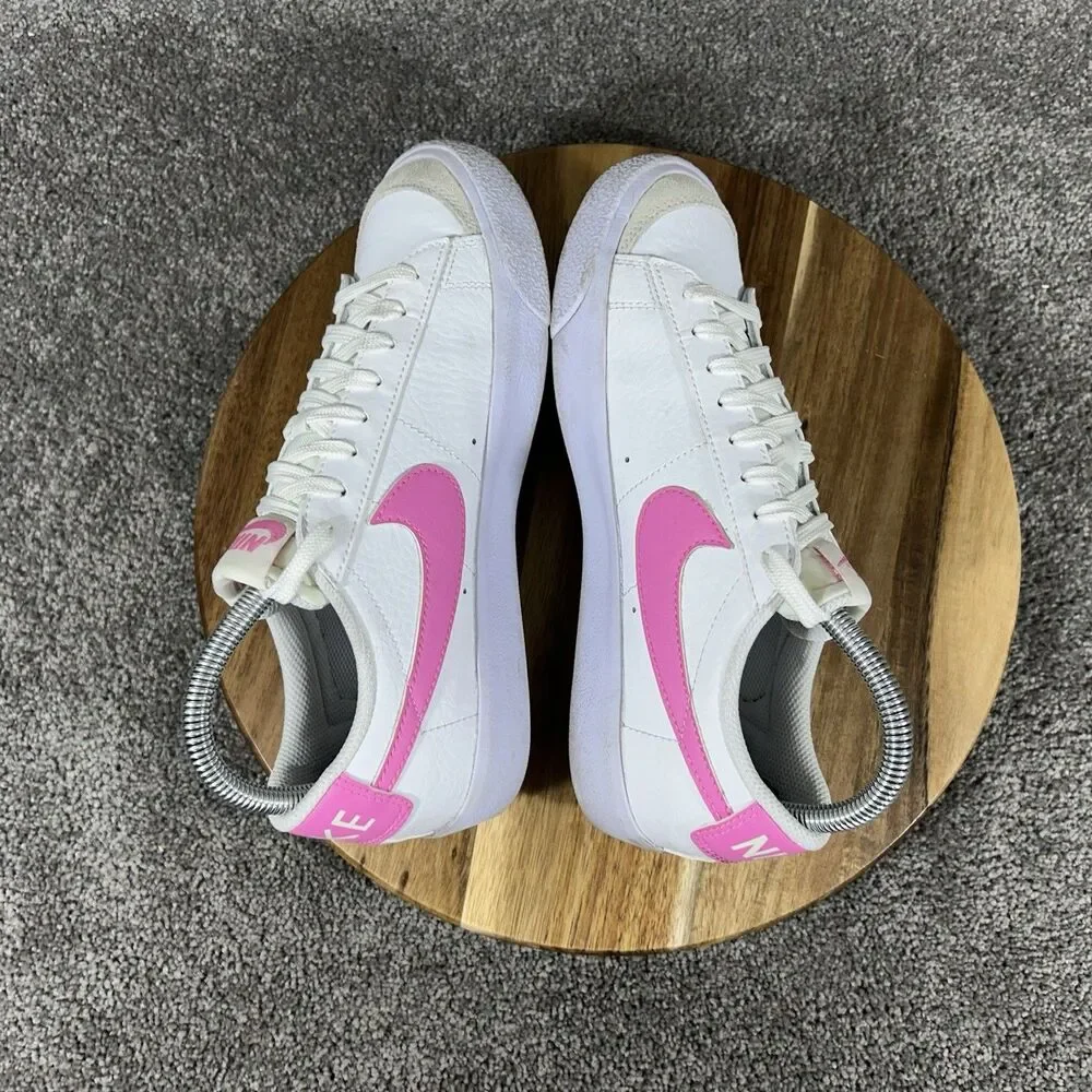 Nike court legacy