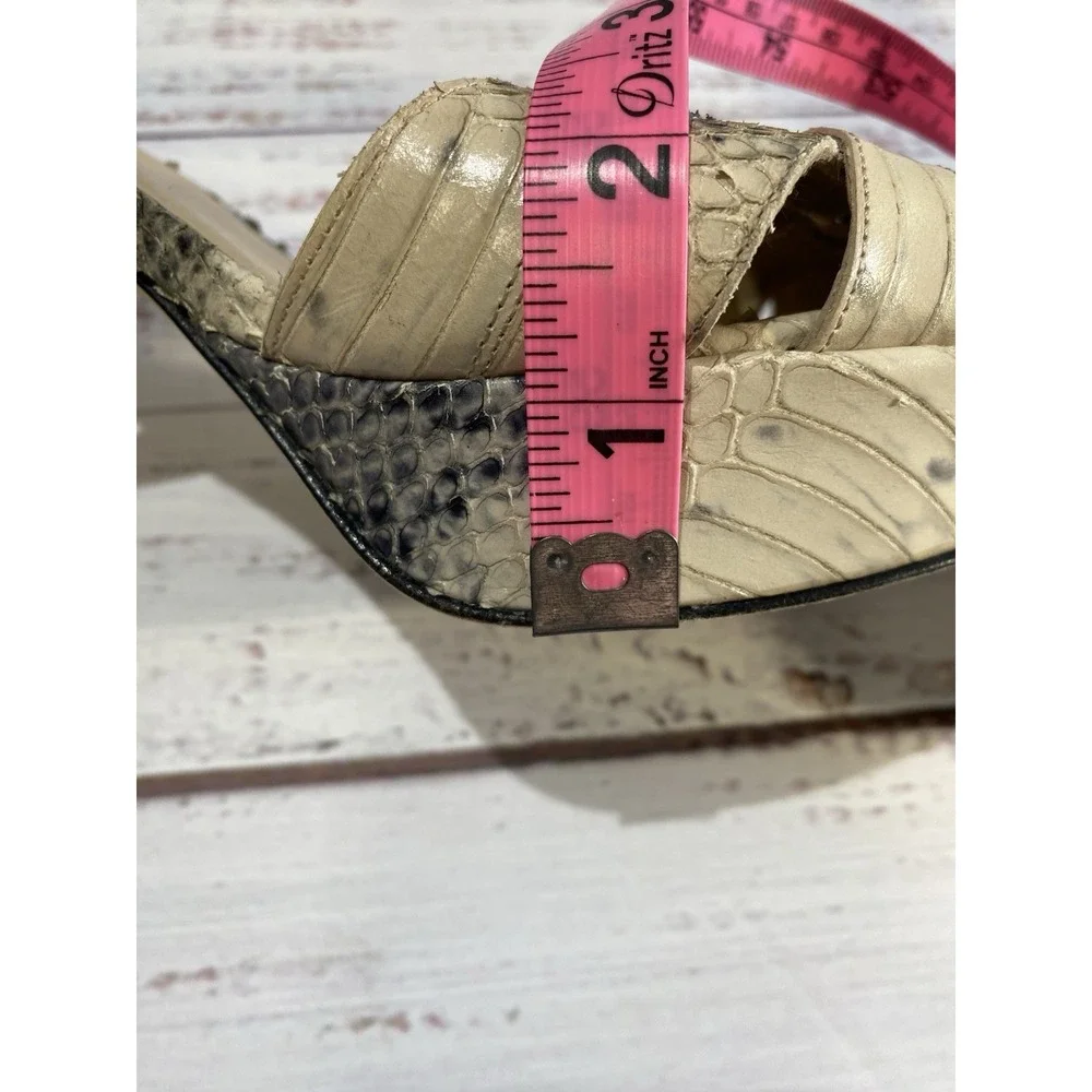 Stuart Weitzman stuart weitzman