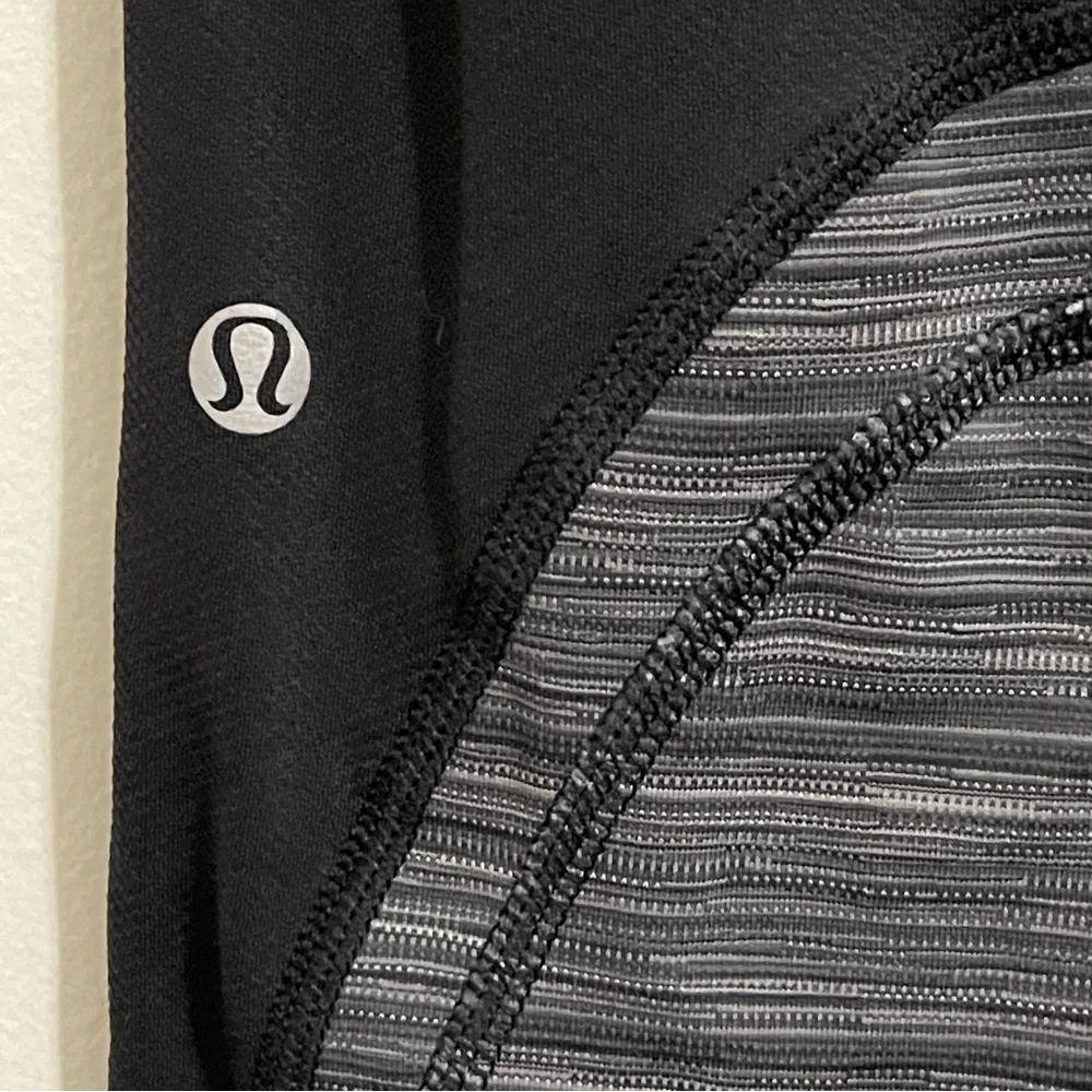 Lululemon Run Inspire Crop II Cyber Stripe Gray 2