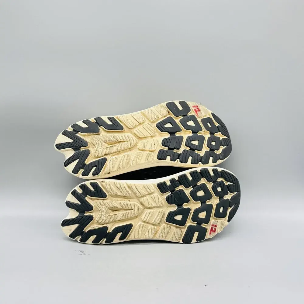 Hoka One One lightweight hoka