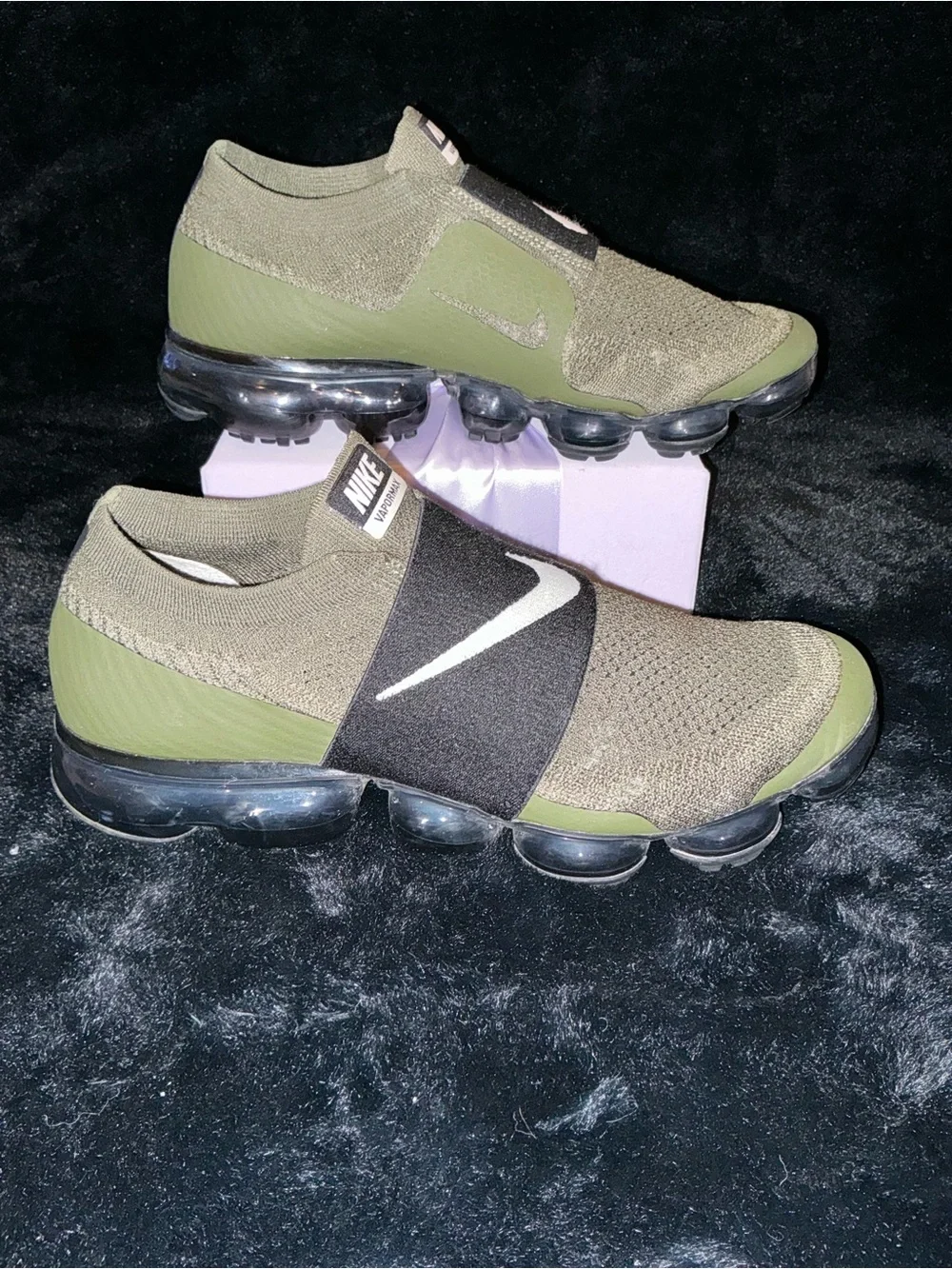 Nike slip breathable swoosh