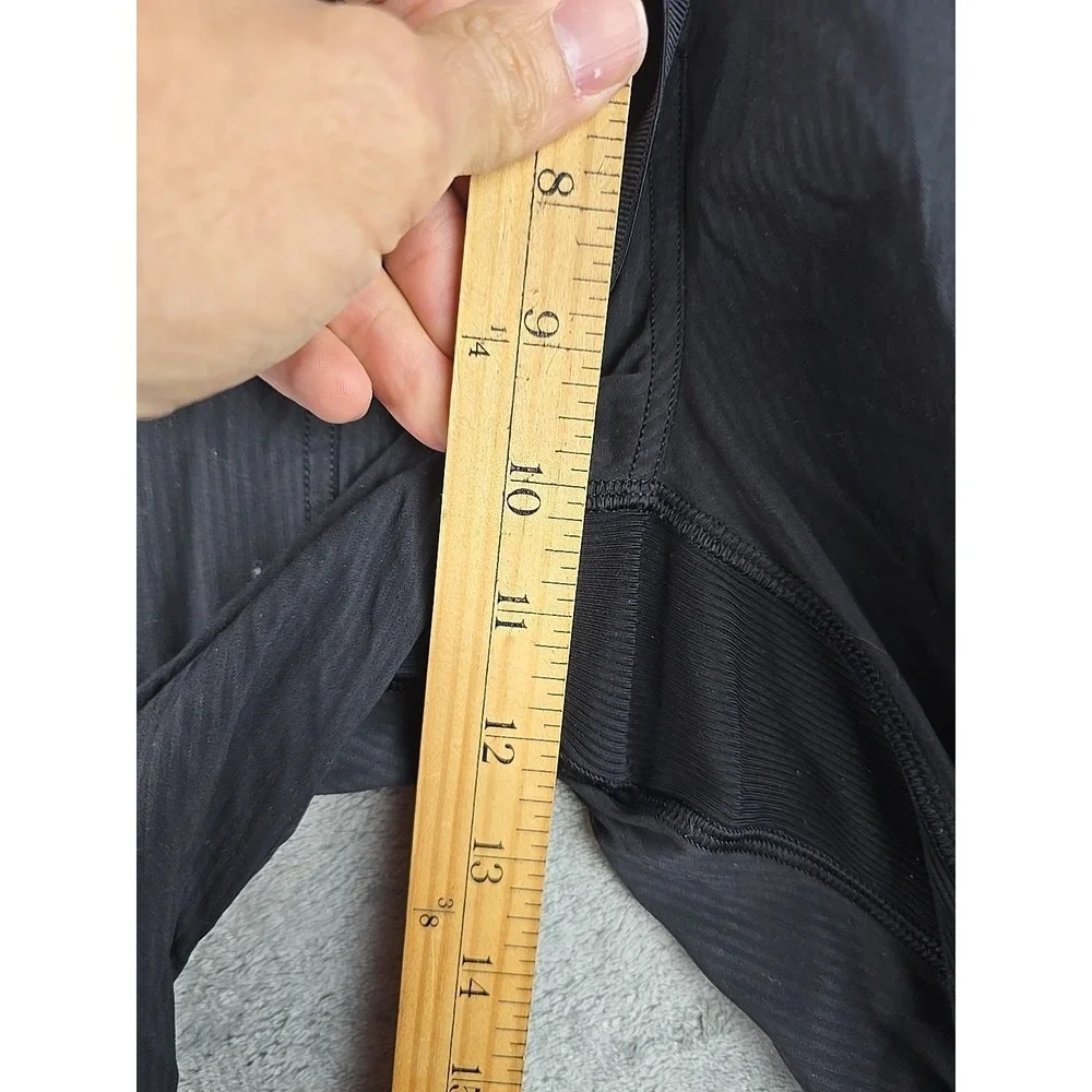 Lululemon Dance Studio‎ Crop Pants Womens Size 4 Black 25