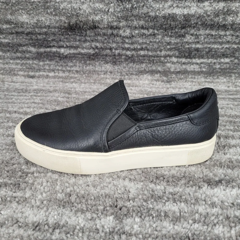 UGG keywords minimalist