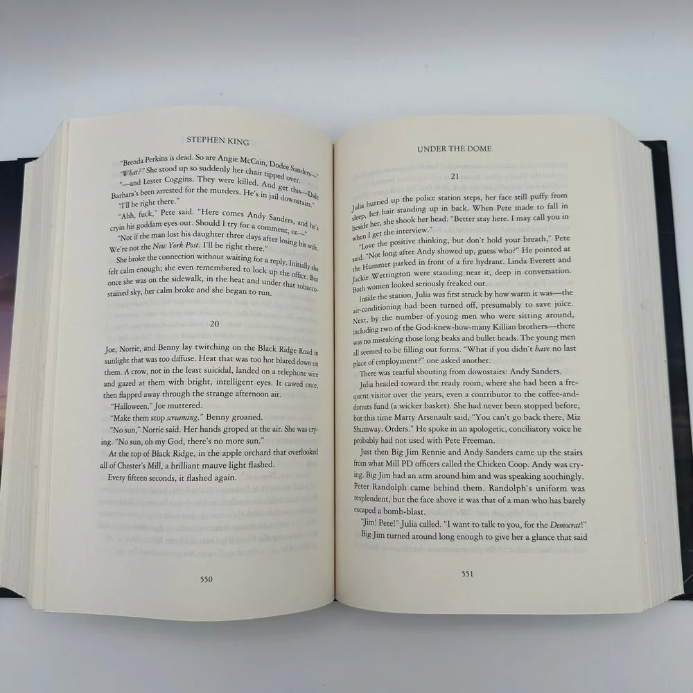 Stephen King Under The Dome 1st Edition 1st Printing Hardcover w/ Dust Jacket 09