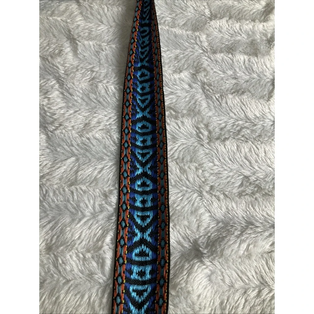 Fuerdeng this embroidered