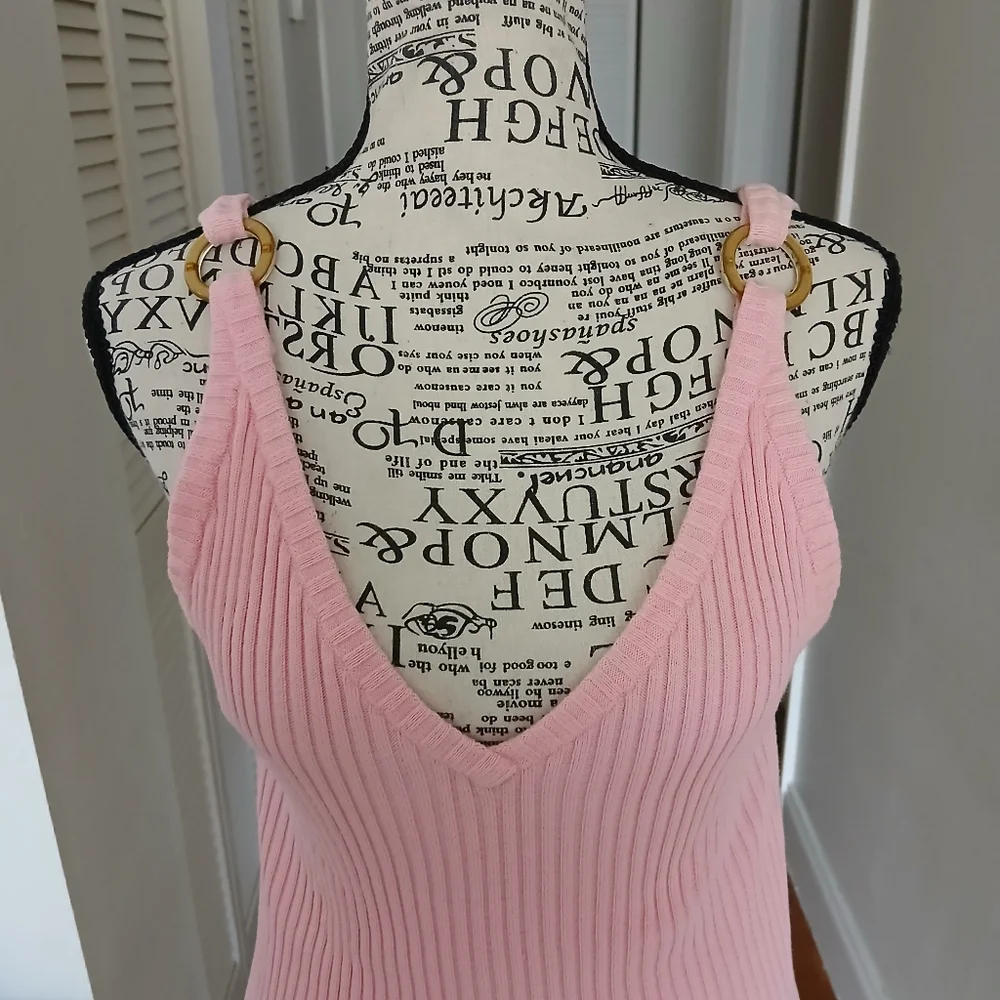 CHANEL pink rib
