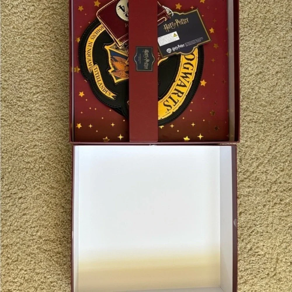 NWT Harry Potter Skinnydip Hogwarts Express Crossbody Bag w/ Tag & Box‎