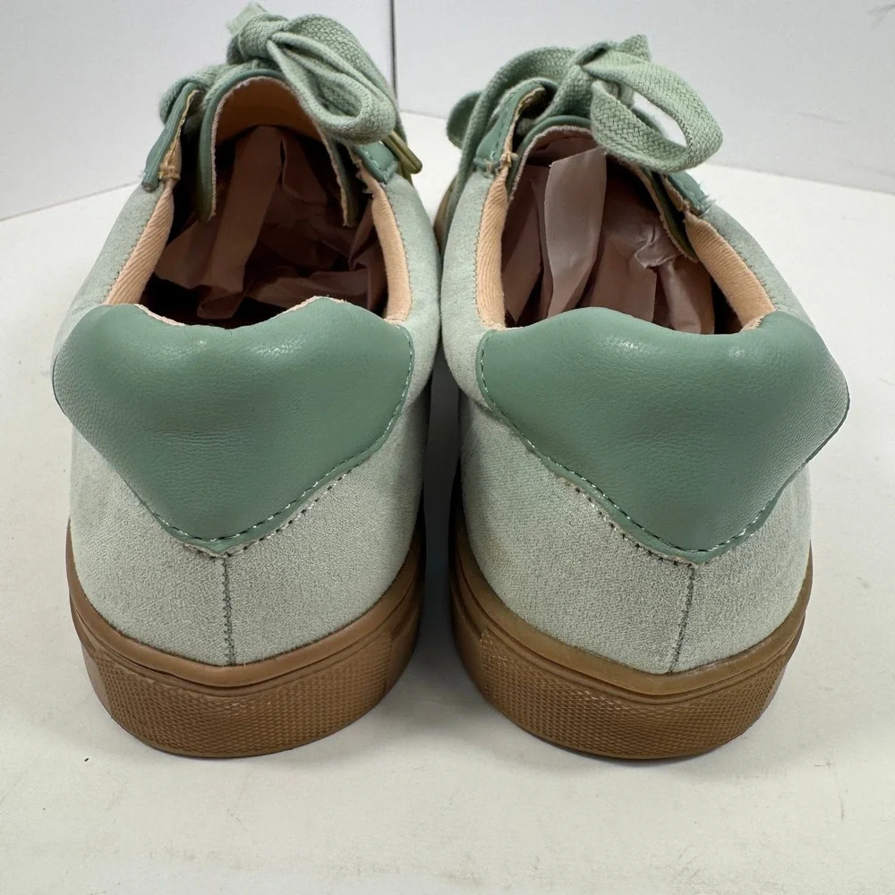 LOFT Sneakers Women Green Suede Gum Sole Lace Up Size 8.5‎