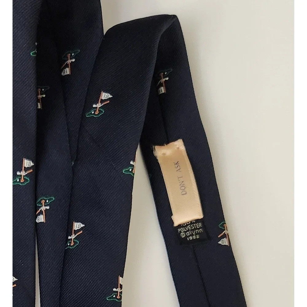 Alynn Neckwear vintage 1982