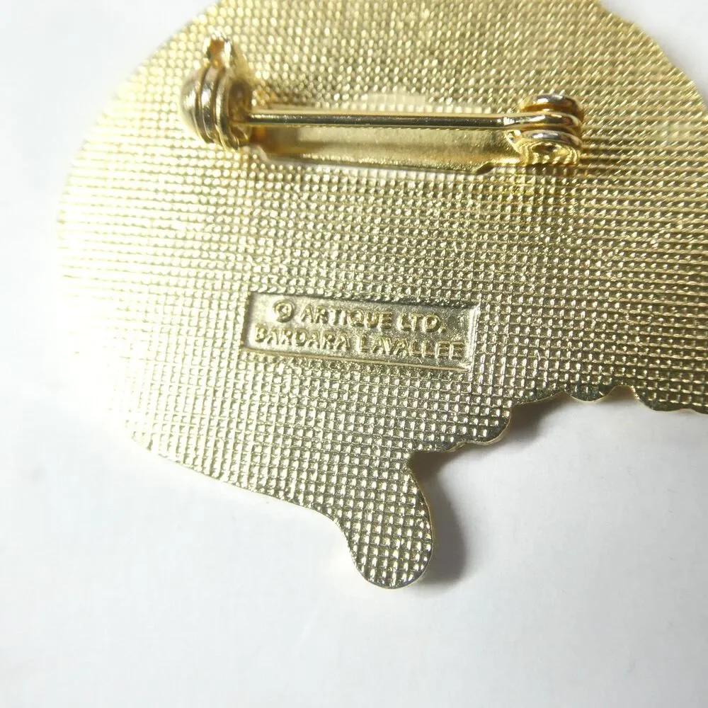 Barbara Lavallee vintage enamel