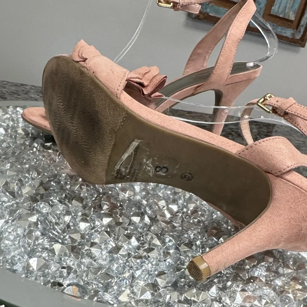 Worthington Blush Ruffle Heels 8