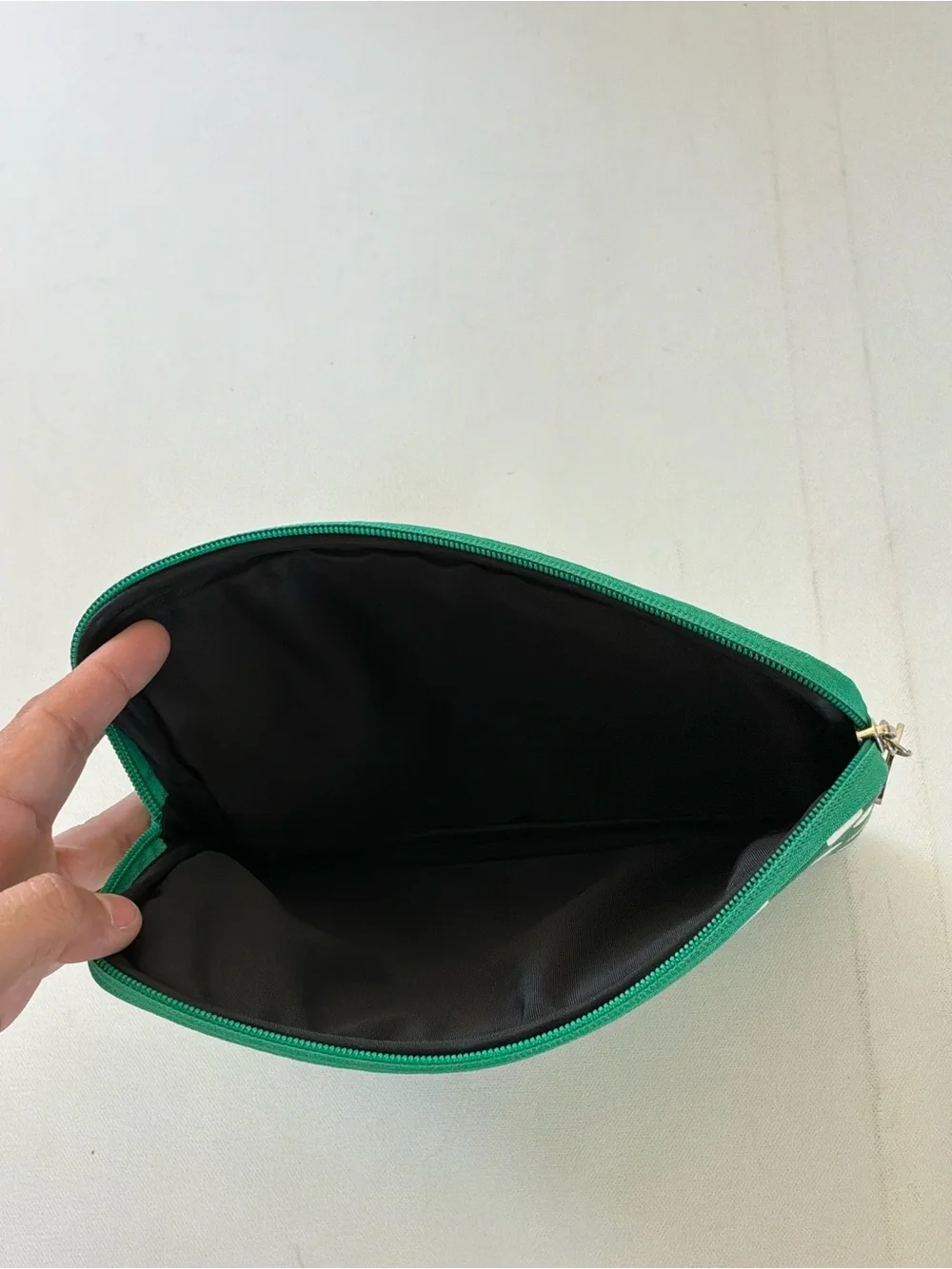 Kate Spade New York Green White Polka Dot Padded Tablet Sleeve E-Reader Case