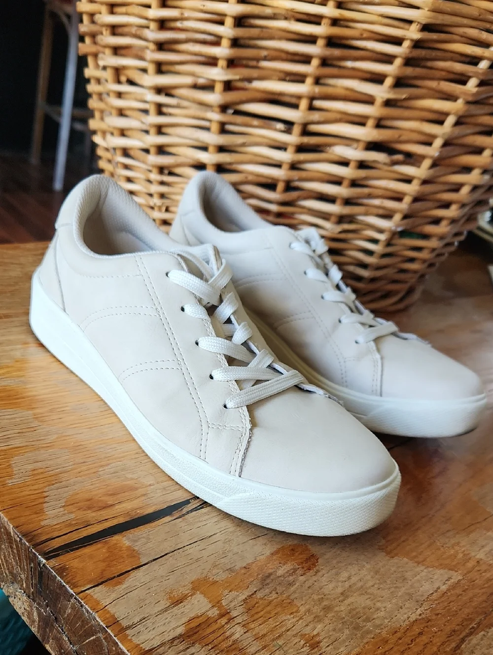 Ryka Viola Classic Lace Up Casual Sneakers Size‎ 8.5 Cream