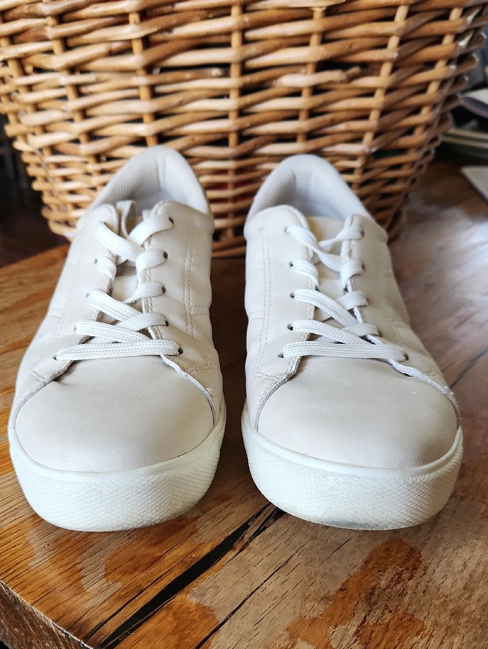 Ryka Viola Classic Lace Up Casual Sneakers Size‎ 8.5 Cream