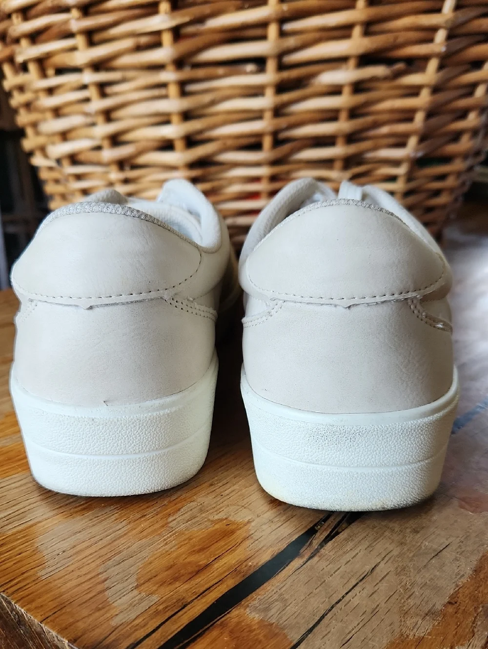 Ryka Viola Classic Lace Up Casual Sneakers Size‎ 8.5 Cream